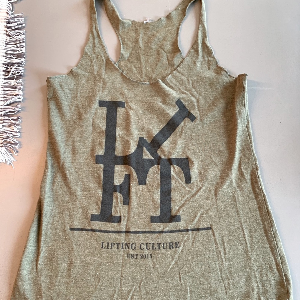 Workout tank top